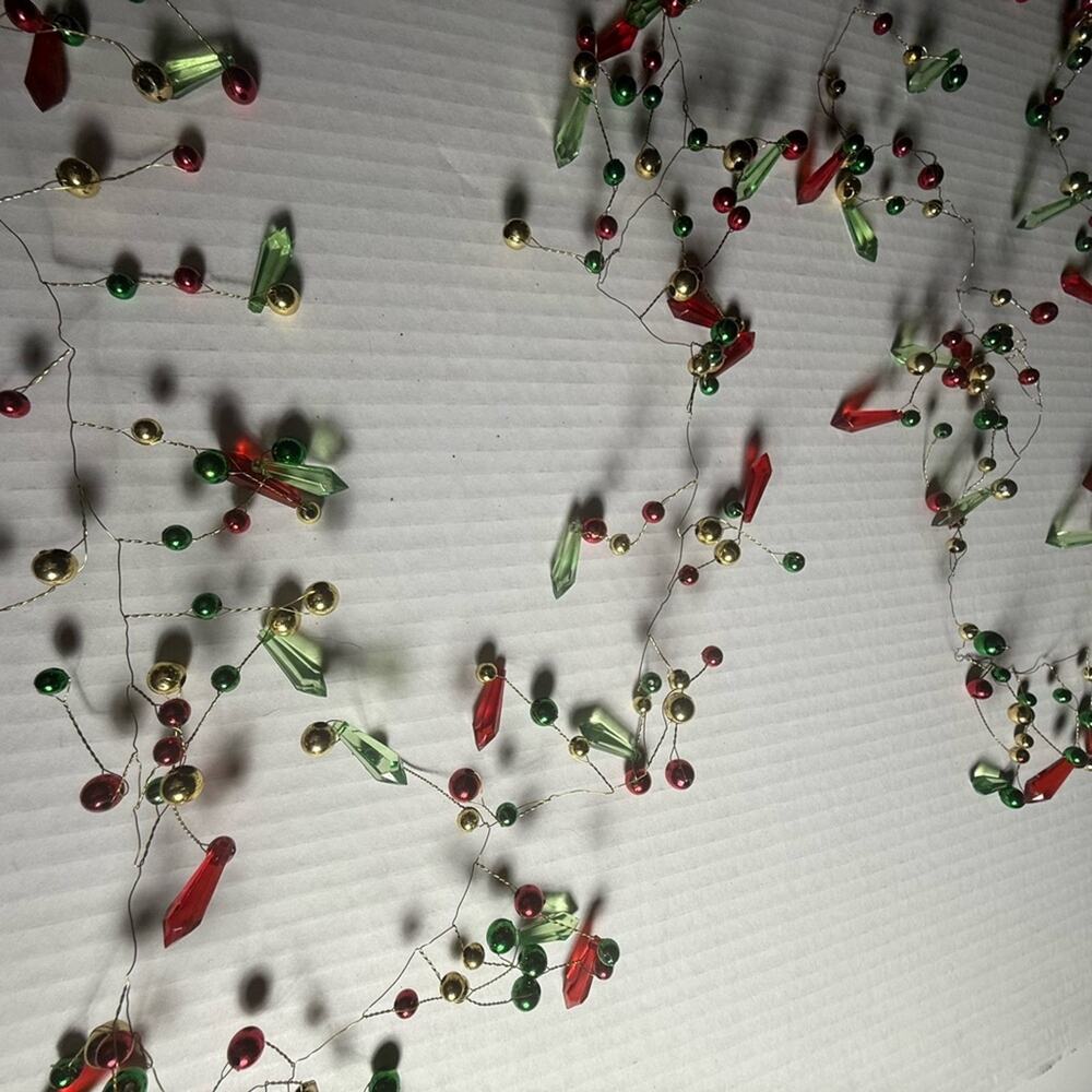 Festive Red and Green Beaded Holiday Garland - Picture 3 of 3